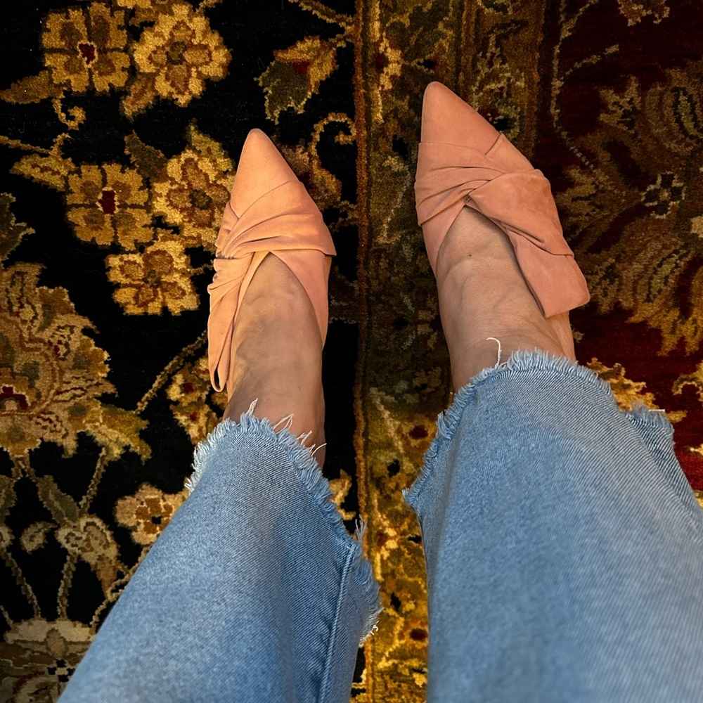 Vince Camuto Rose Bud Pink Suede Amillada Party Slip on Heel Mules 8 (8.5) NTTS